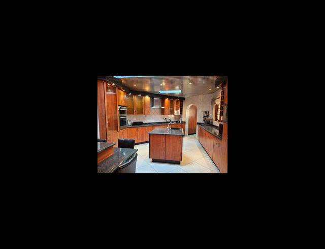 7 BEDROOM HOUSE FOR SALE IN MEYERSDAL